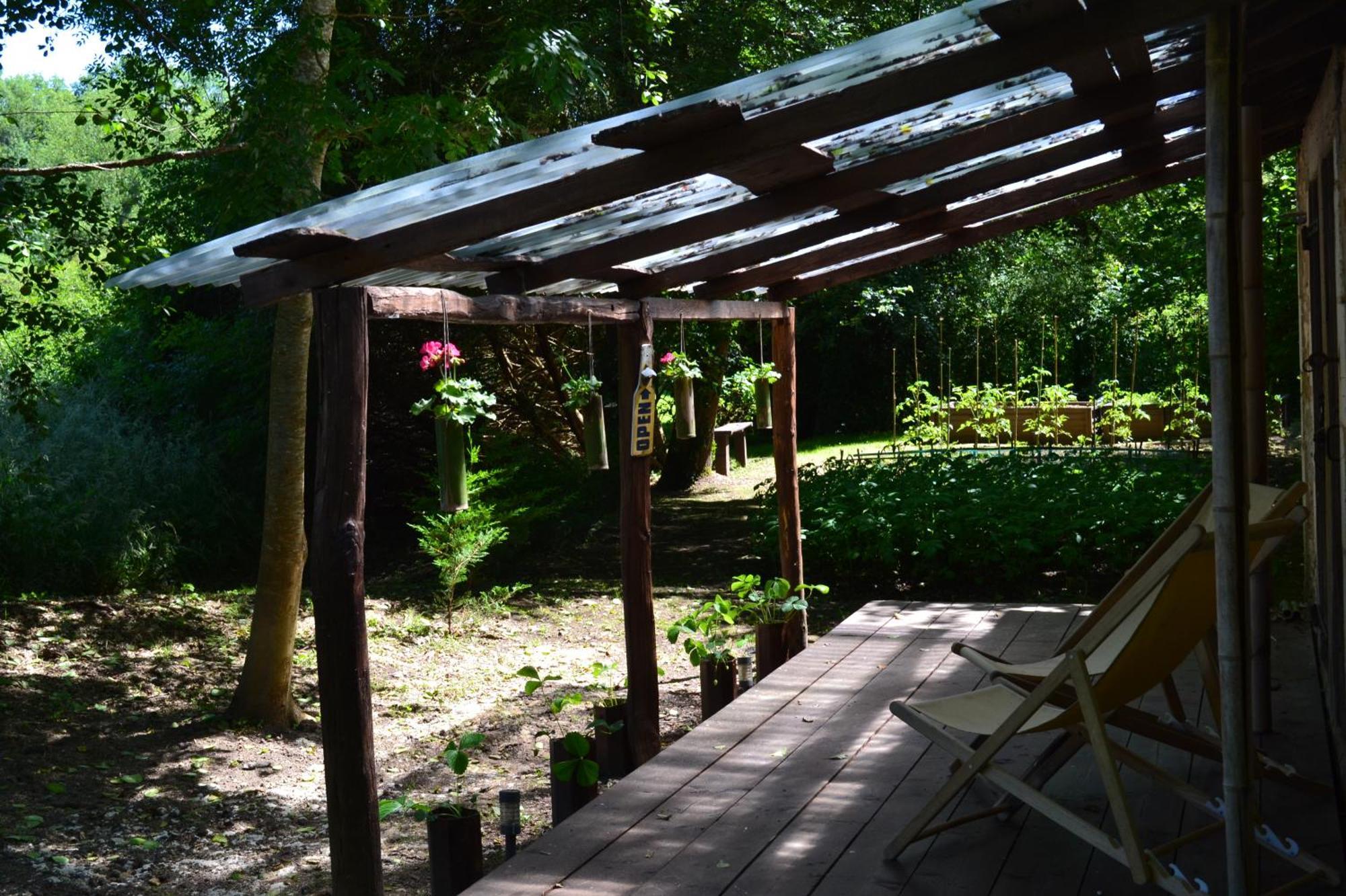 Les Bruyeres B&B 2 Montbron Екстериор снимка